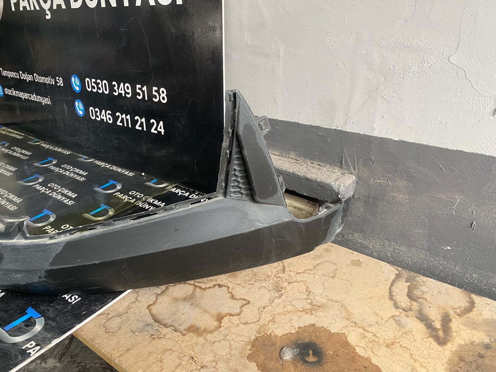 TOYOTA C-HR �N TAMPON SPOYLER�